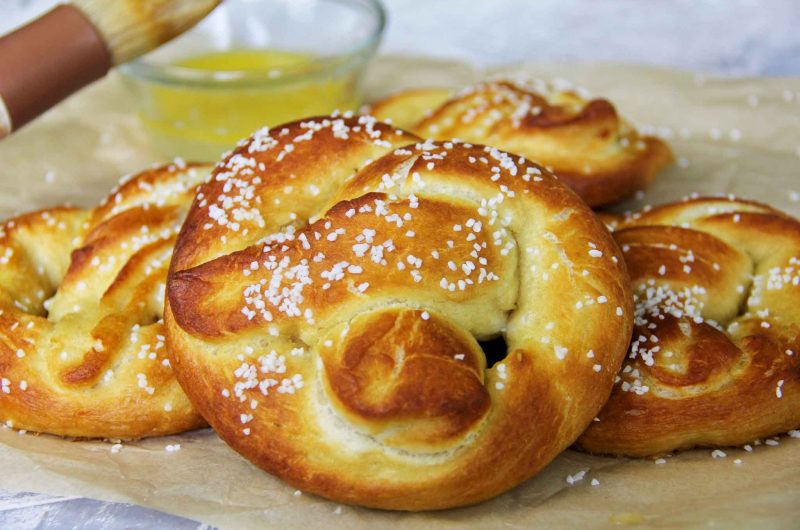 Easy and Delicious Soft Pretzels